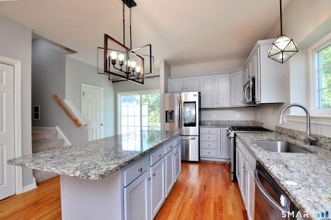 43 Kennison Court South Windsor CT 06074