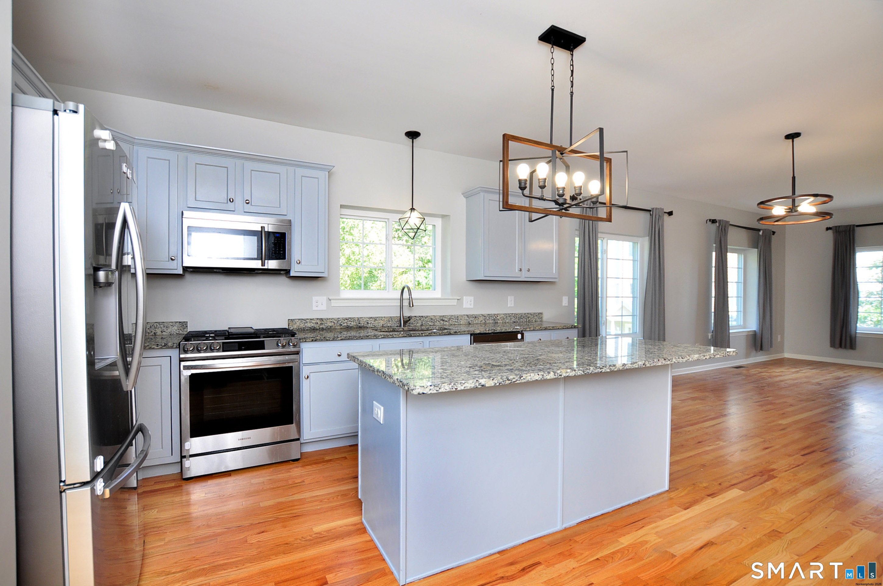 43 Kennison Court South Windsor CT 06074