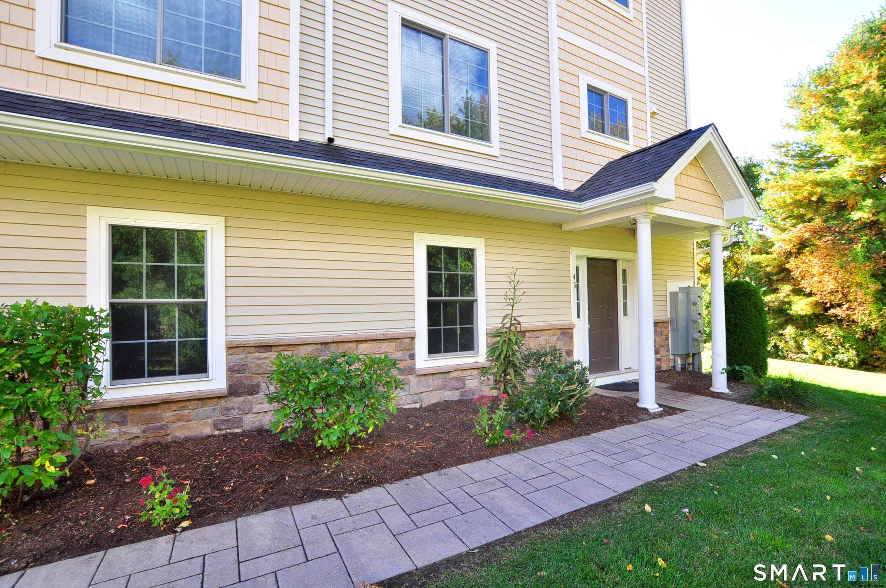 43 Kennison Court South Windsor CT 06074