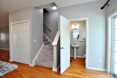 43 Kennison Court South Windsor CT 06074