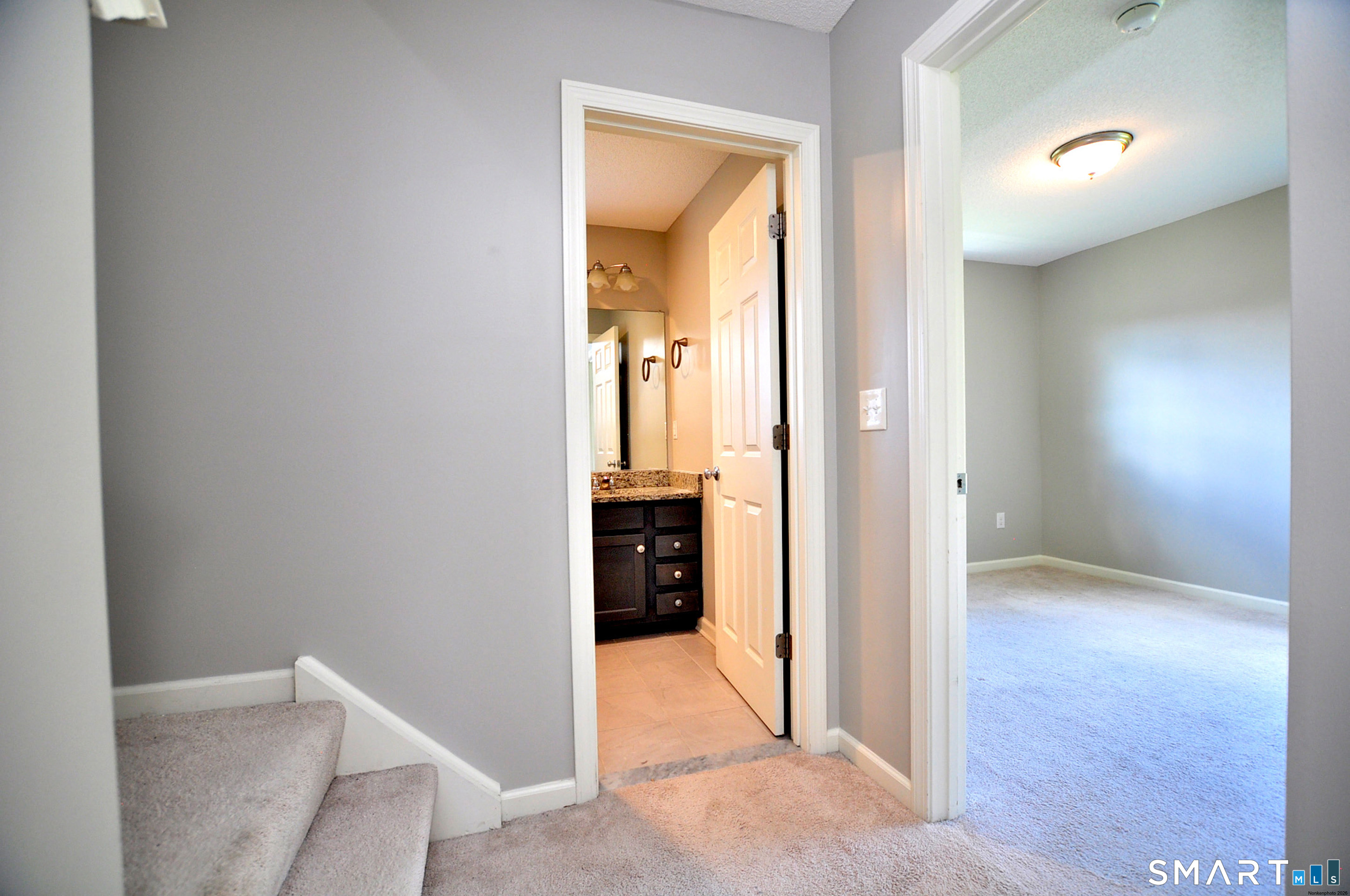 43 Kennison Court South Windsor CT 06074