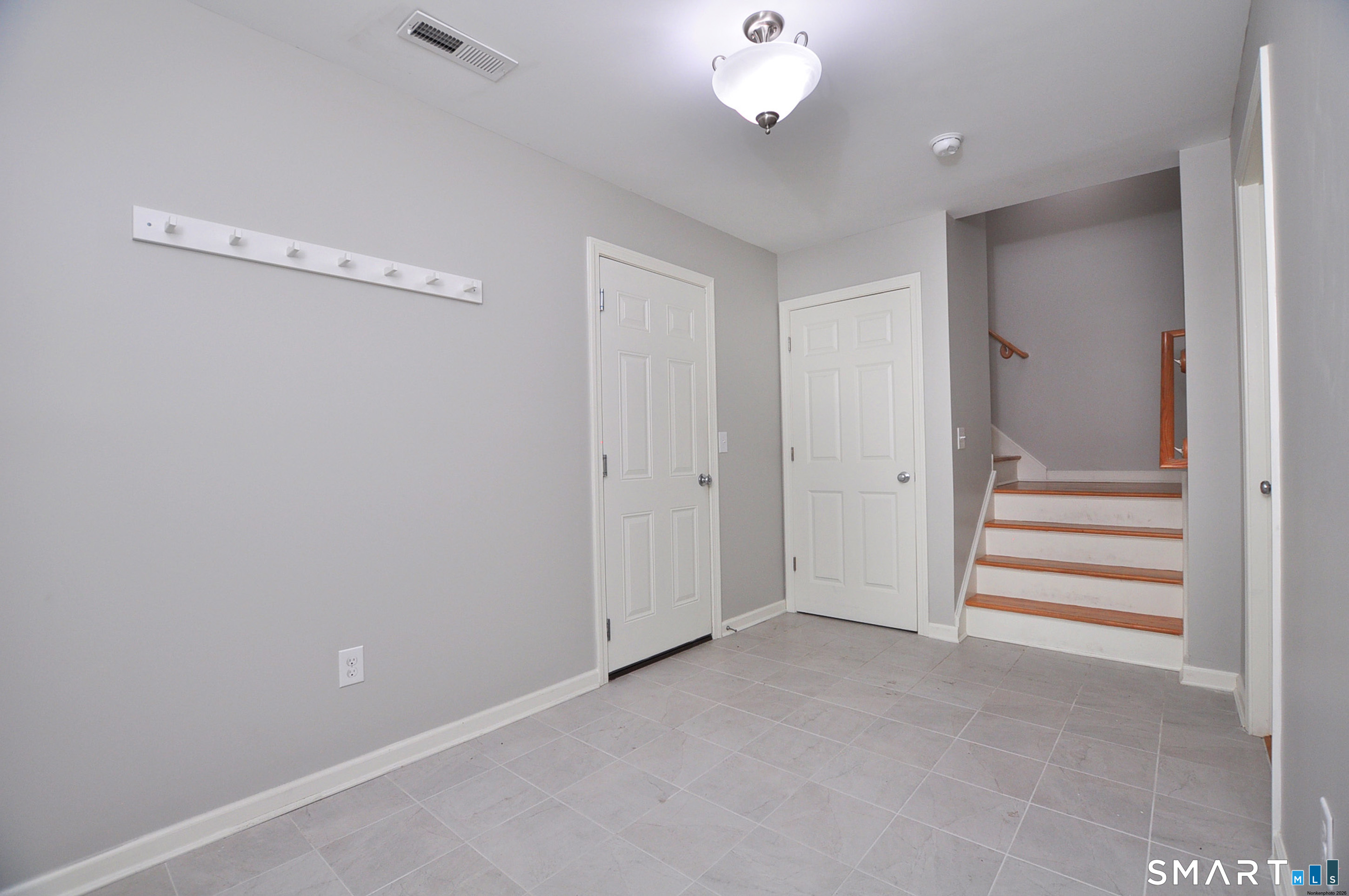 43 Kennison Court South Windsor CT 06074
