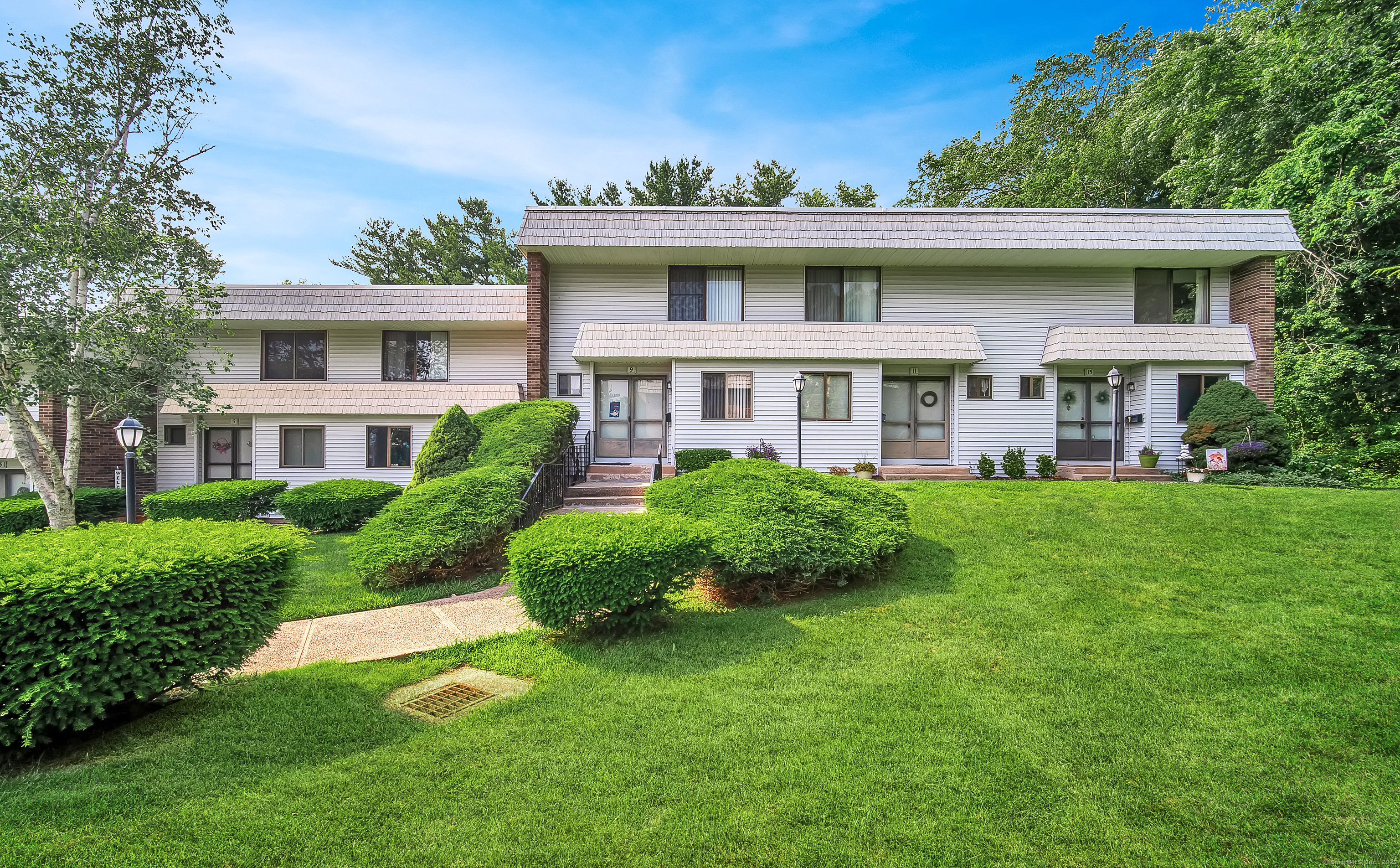 9 Bayberry Court Cromwell CT 06416