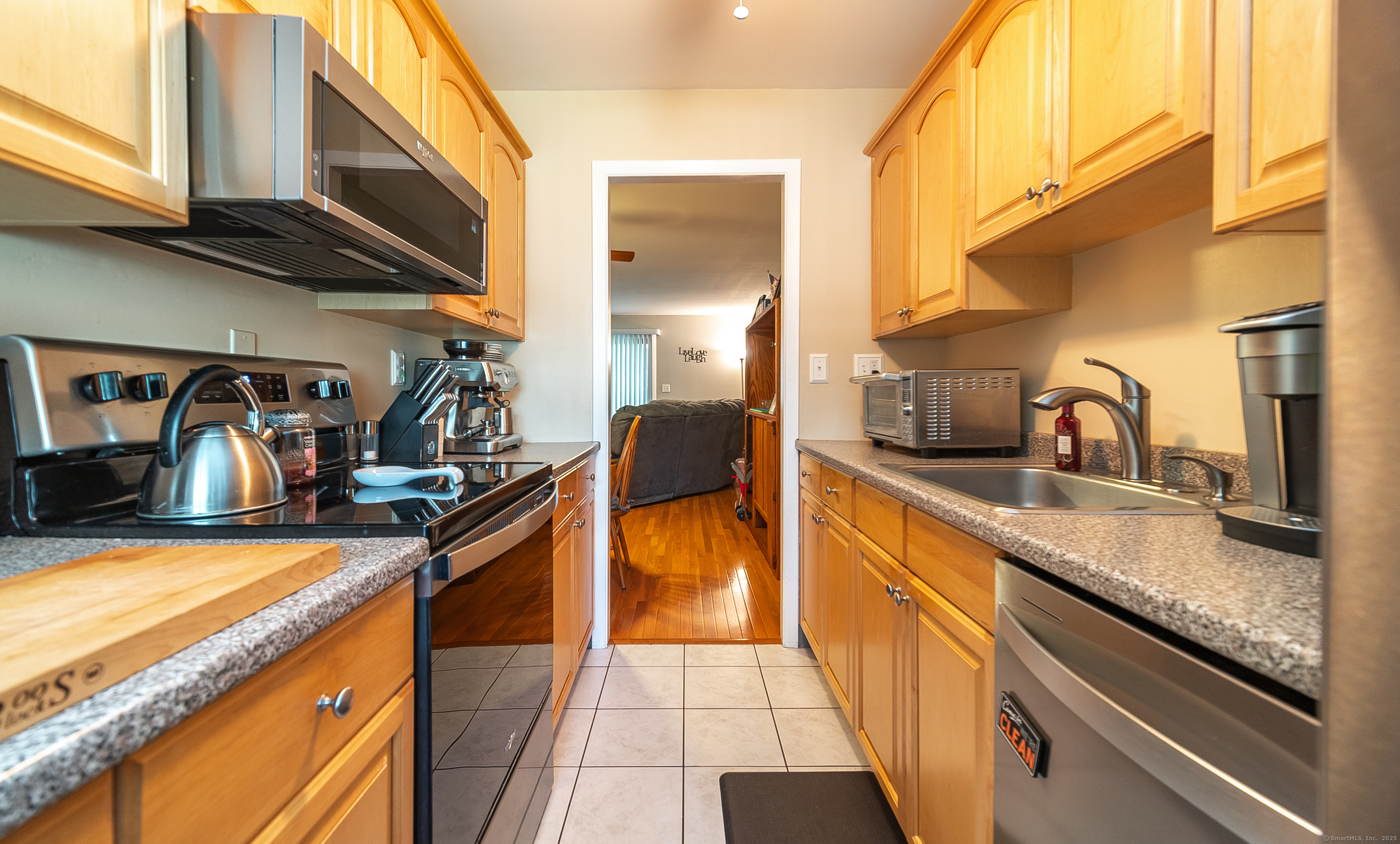 9 Bayberry Court Cromwell CT 06416