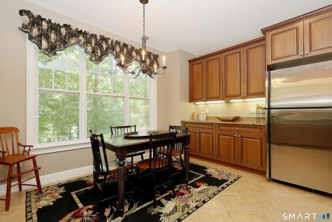 25 Franklin Court Newtown CT 06470