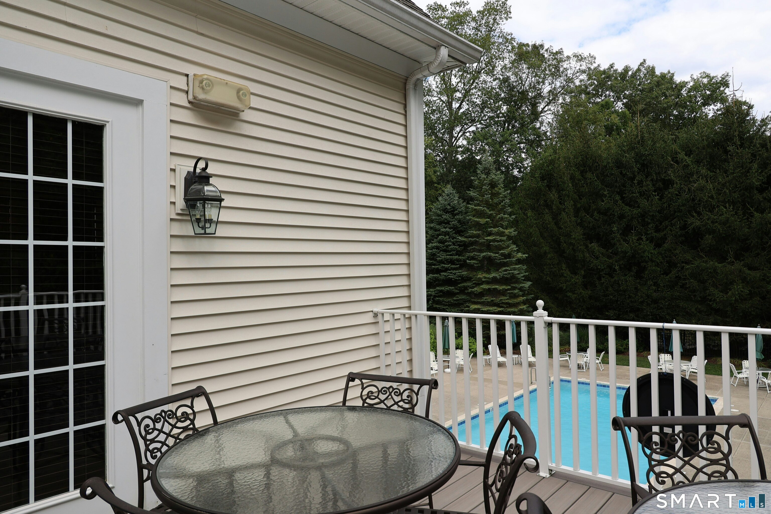 25 Franklin Court Newtown CT 06470