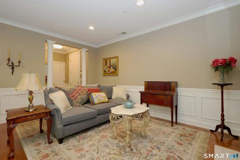 25 Franklin Court Newtown CT 06470