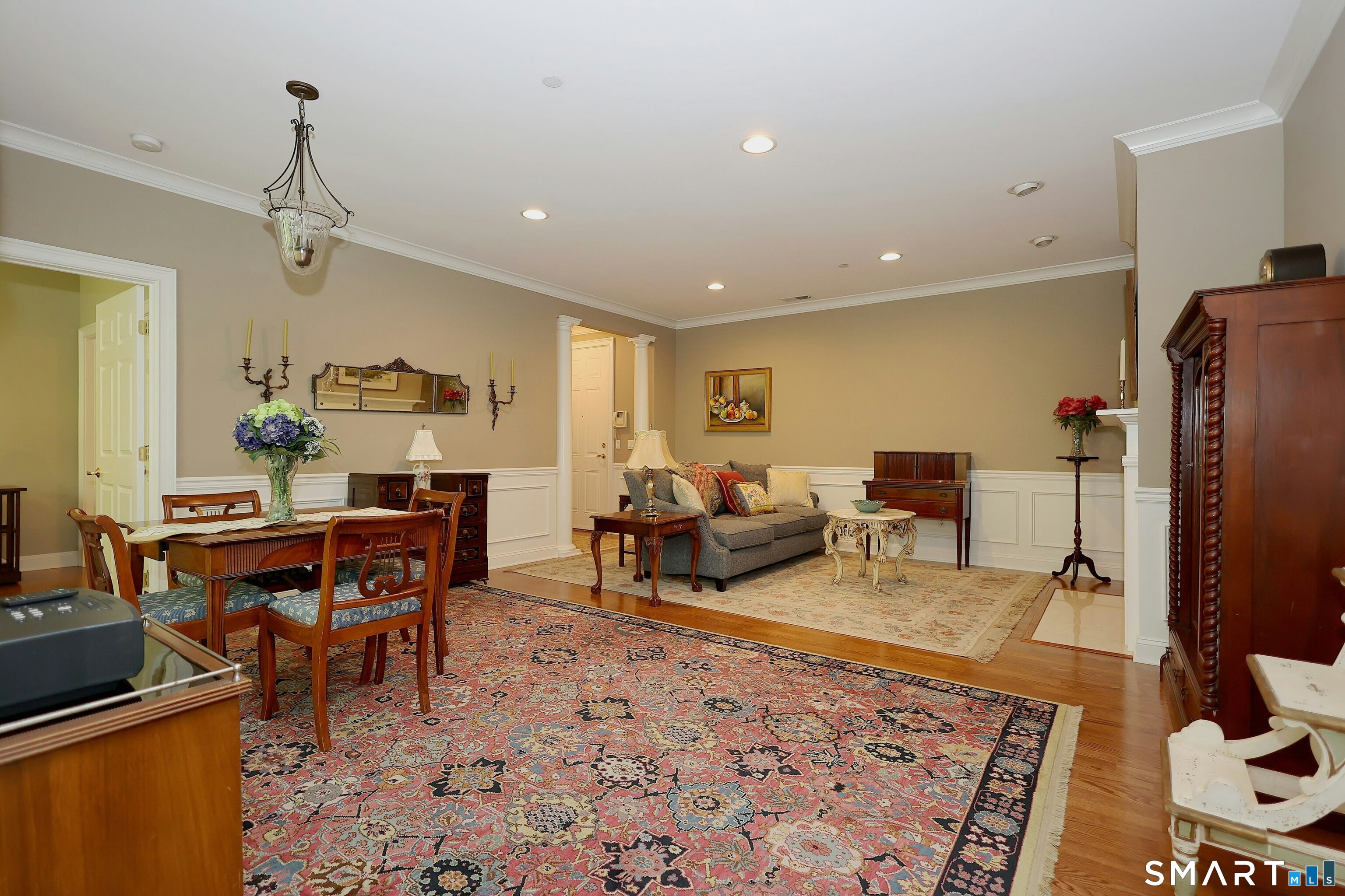 25 Franklin Court Newtown CT 06470