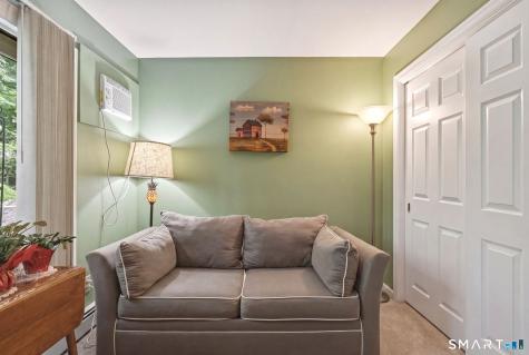 8 Rose Lane Danbury CT 06811