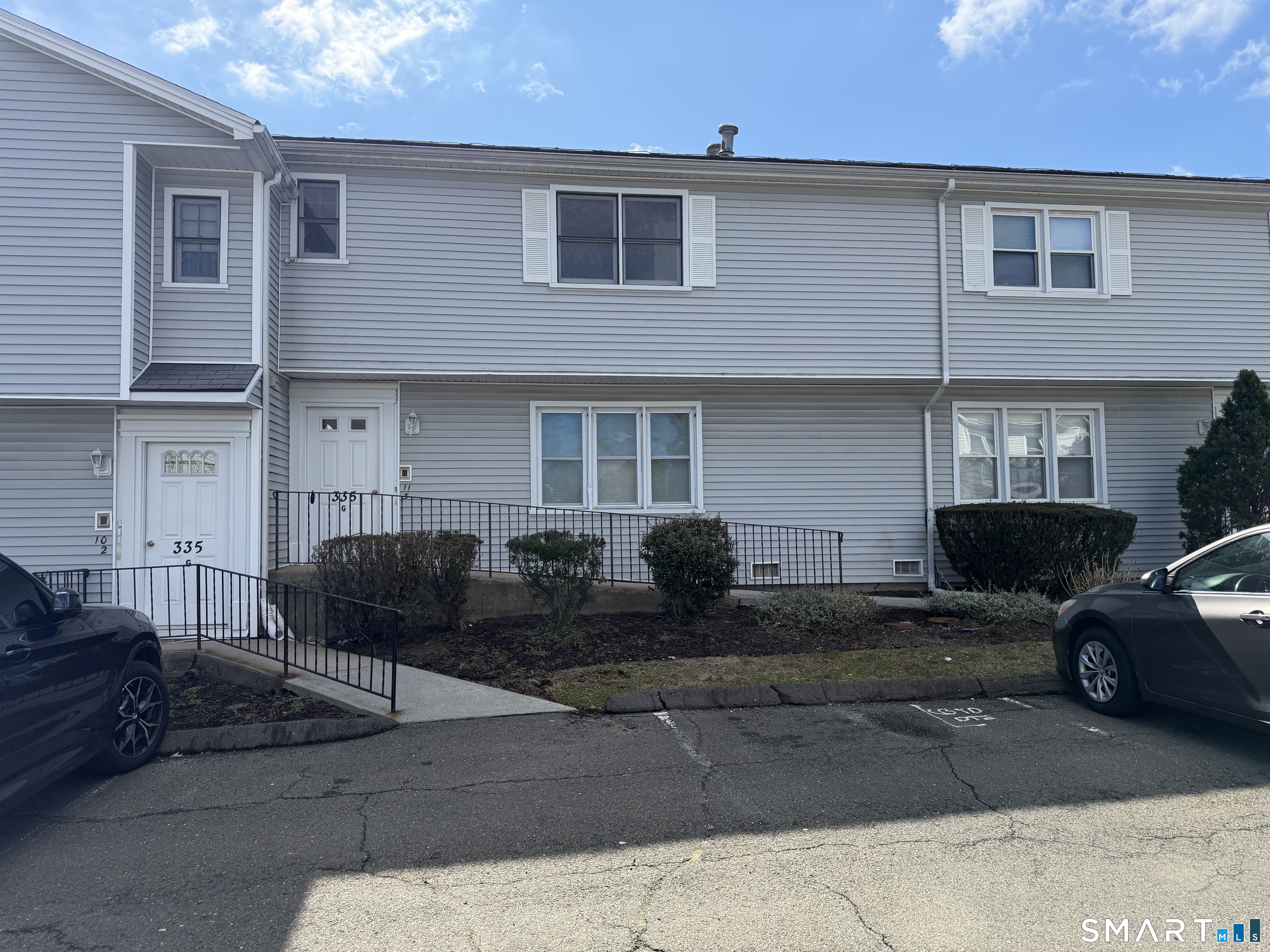 335 Glendale Avenue Bridgeport CT 06606