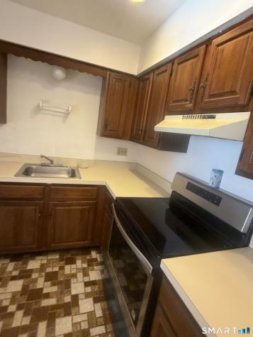 335 Glendale Avenue Bridgeport CT 06606