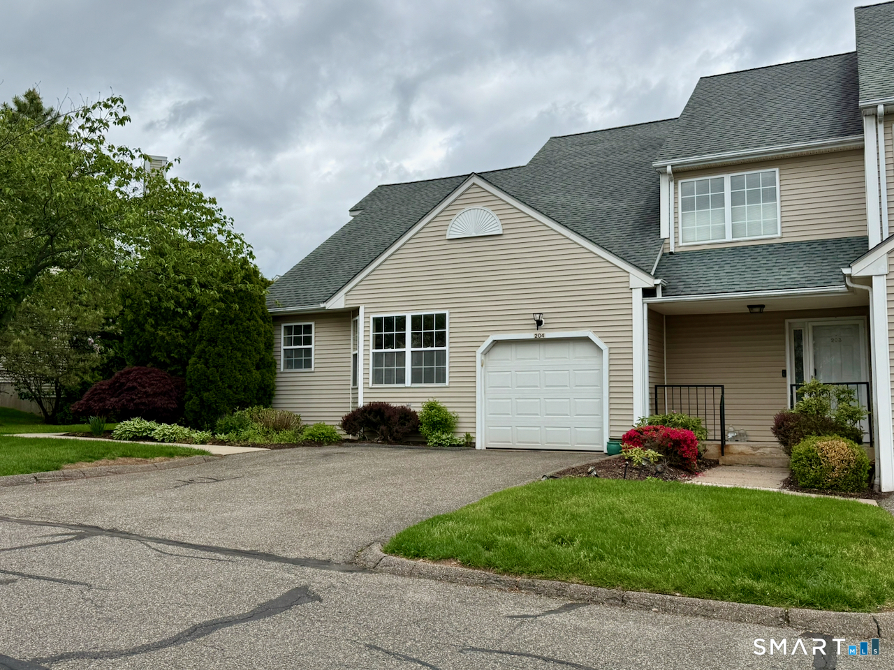 204 Gray Fox Lane Rocky Hill CT 06067