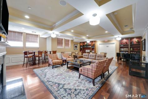 26 Schoolhouse Drive West Hartford CT 06110