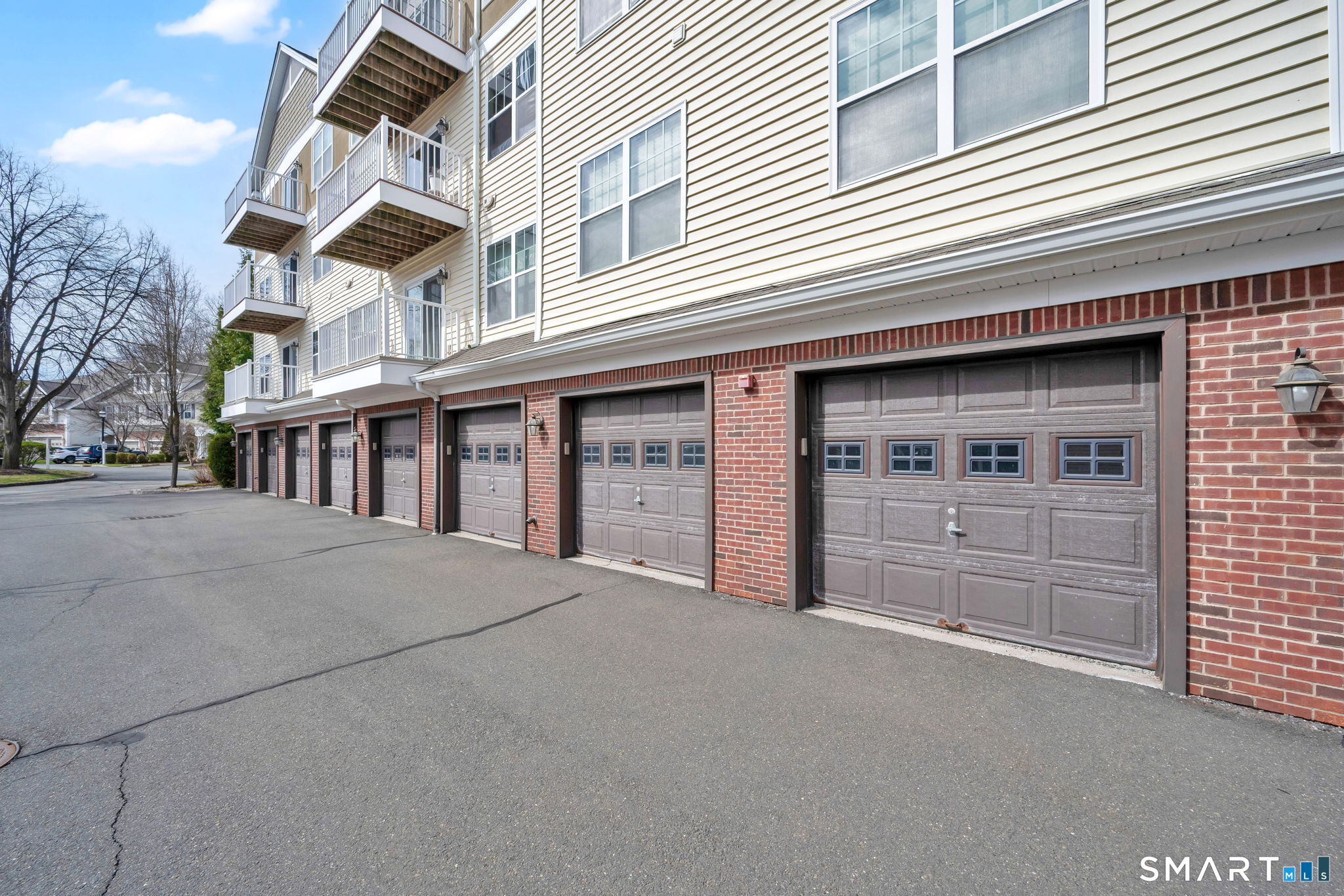 26 Schoolhouse Drive West Hartford CT 06110