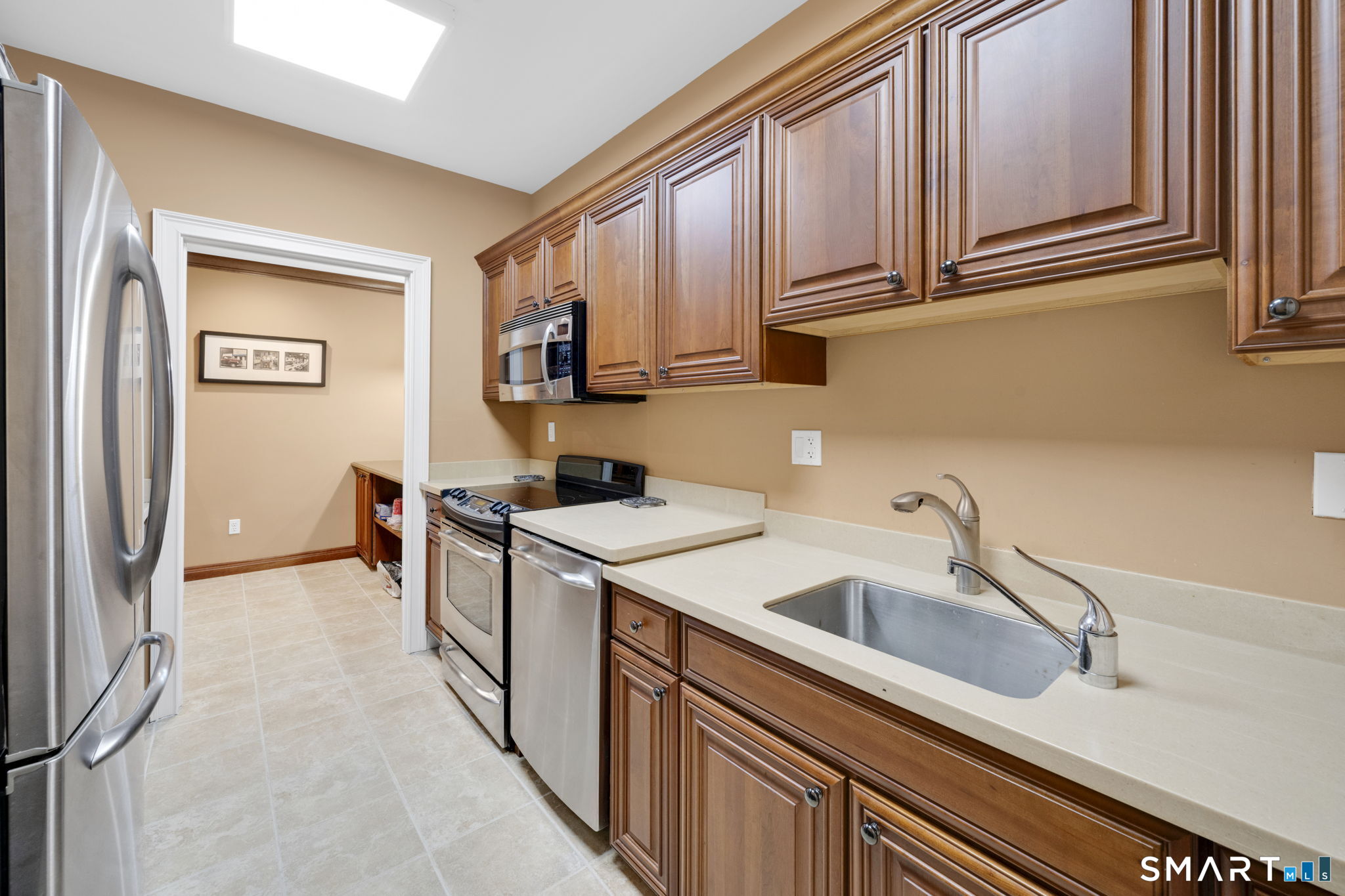 26 Schoolhouse Drive West Hartford CT 06110