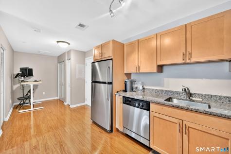 26 Schoolhouse Drive West Hartford CT 06110