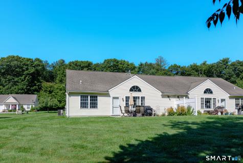 21 River Walk Drive Brooklyn CT 06234