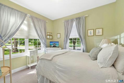 17 Watkins Drive Newtown CT 06482