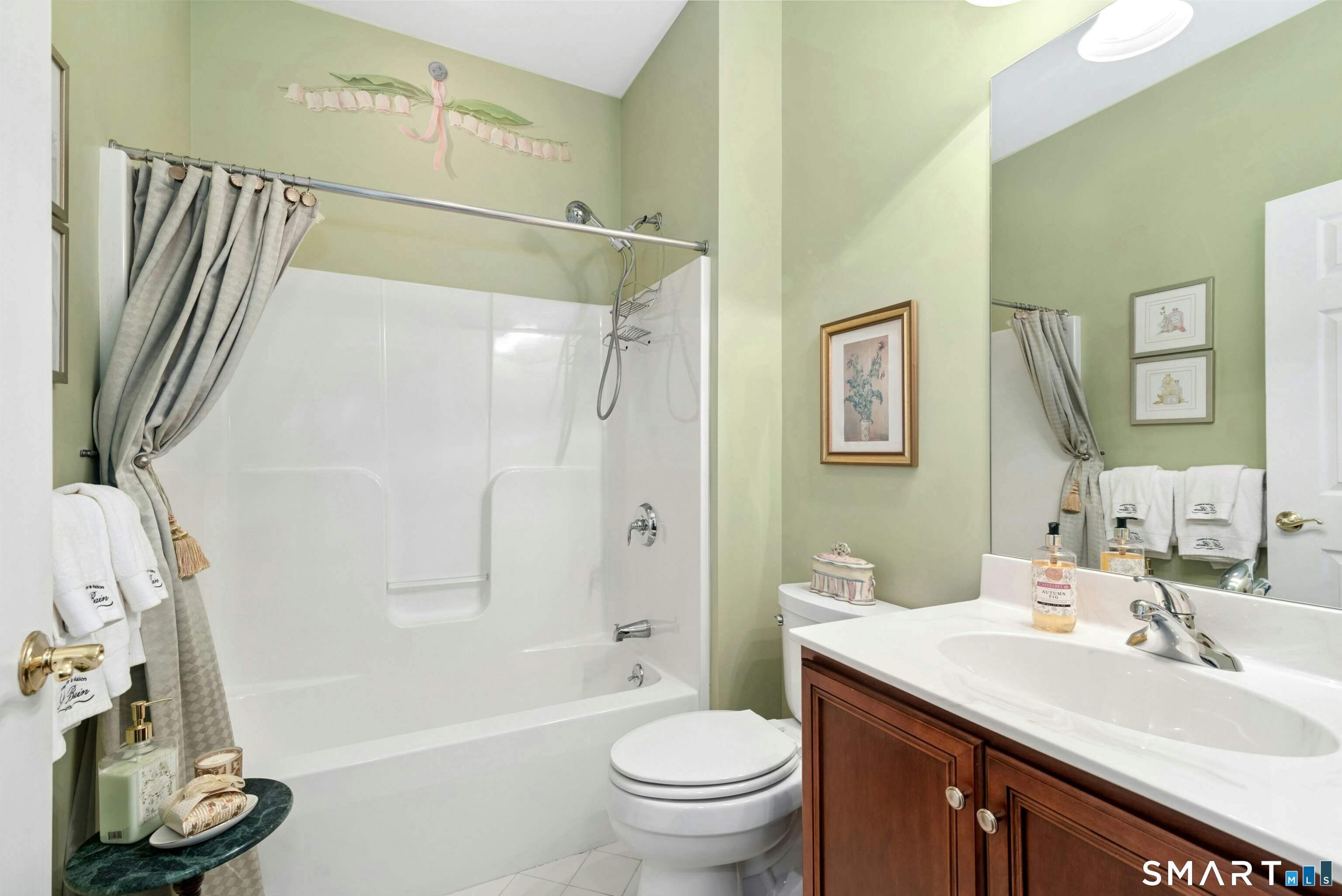 17 Watkins Drive Newtown CT 06482