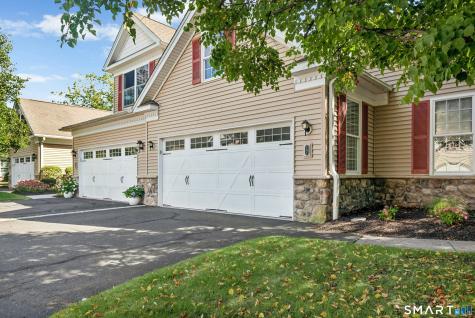 17 Watkins Drive Newtown CT 06482