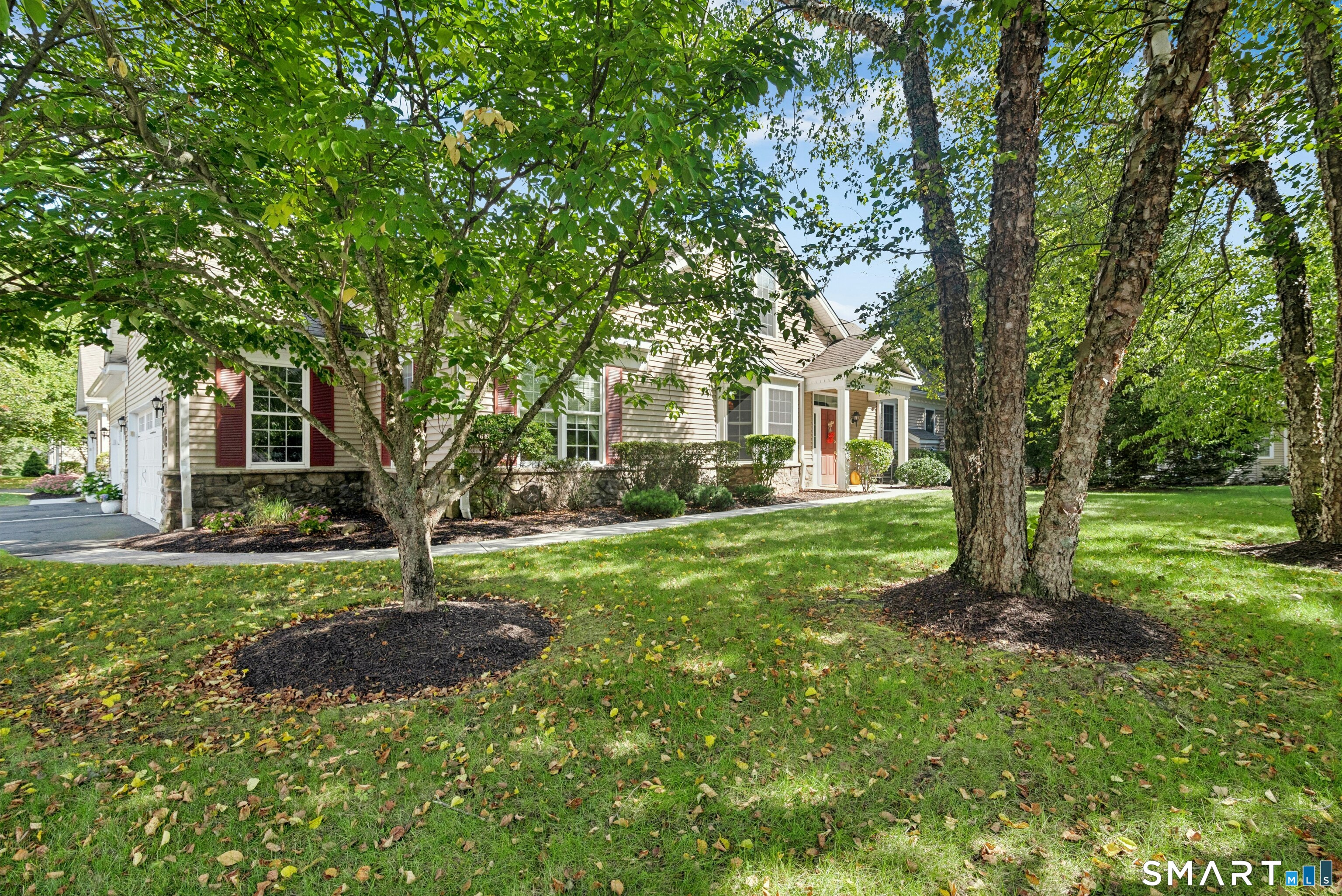 17 Watkins Drive Newtown CT 06482