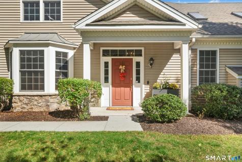 17 Watkins Drive Newtown CT 06482