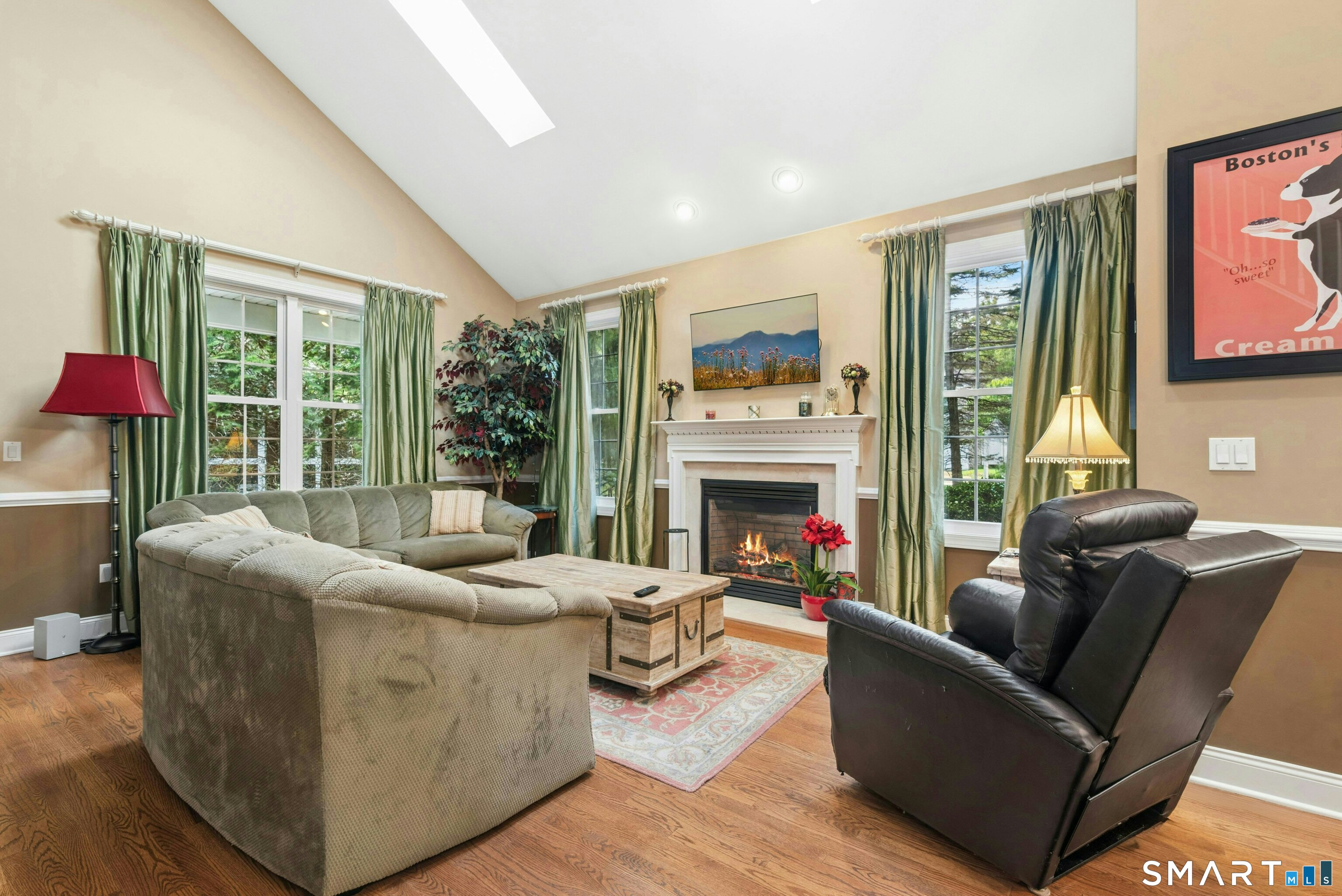 17 Watkins Drive Newtown CT 06482