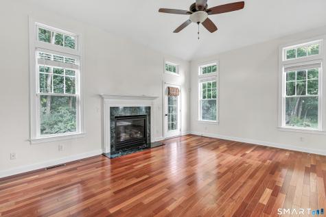 20 Penny Lane Bethel CT 06801