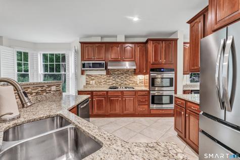 20 Penny Lane Bethel CT 06801