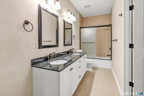 20 Penny Lane Bethel CT 06801