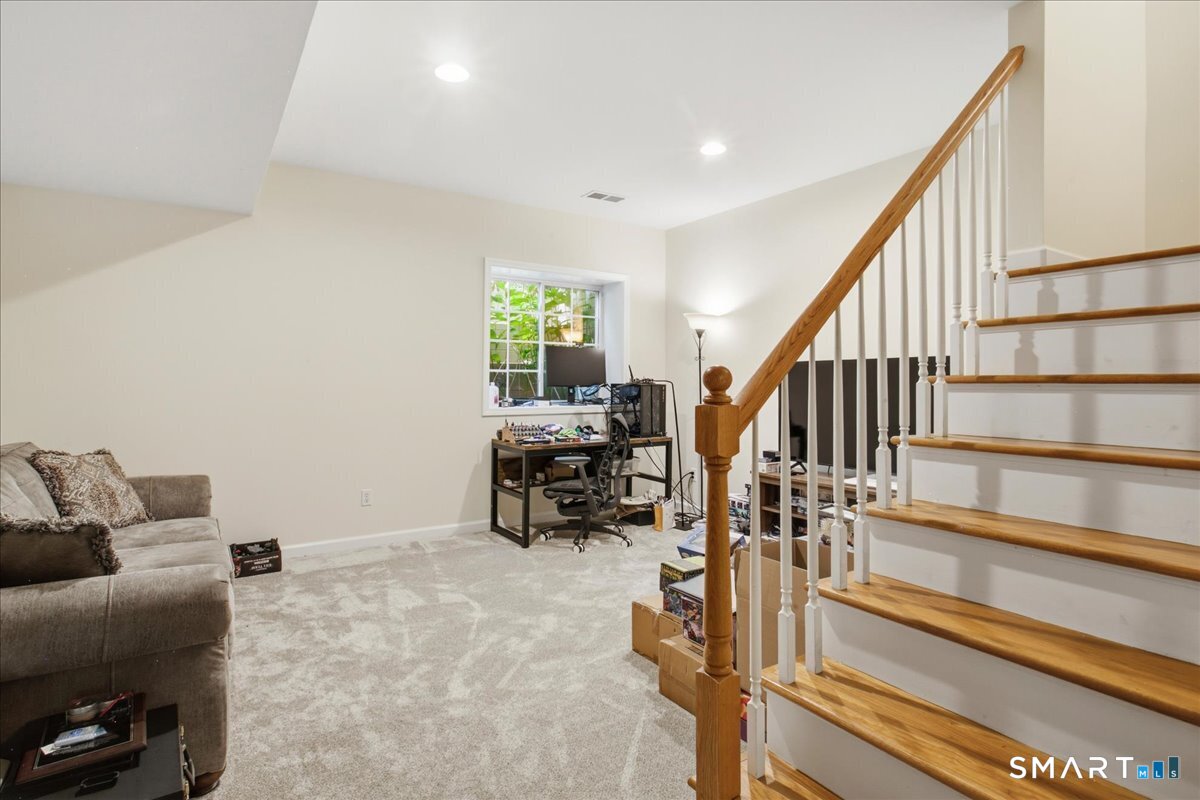 26 Maura Lane Danbury CT 06810