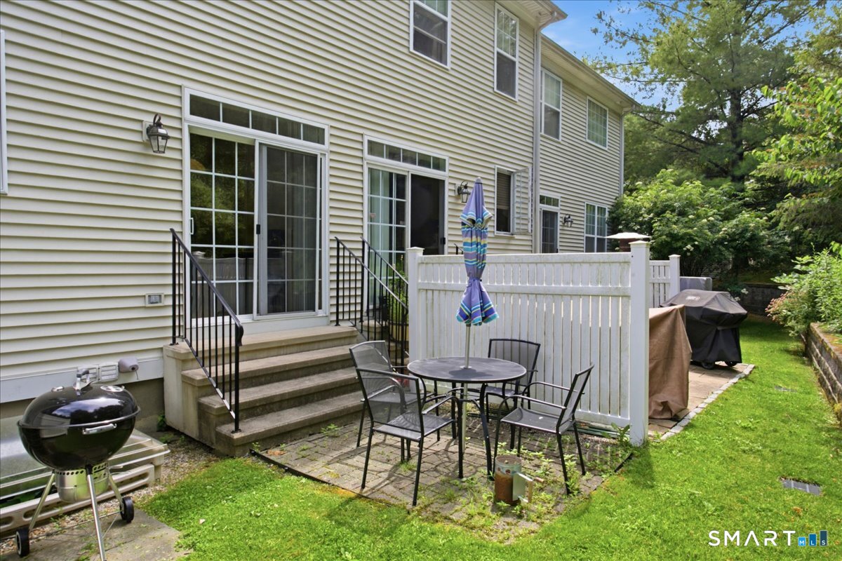 26 Maura Lane Danbury CT 06810