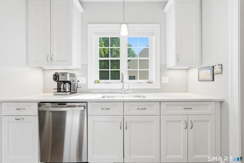14 Essex Glen Drive Essex CT 06426