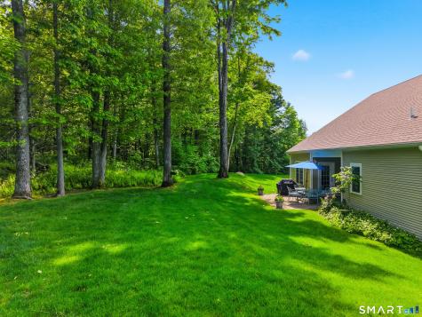 14 Essex Glen Drive Essex CT 06426