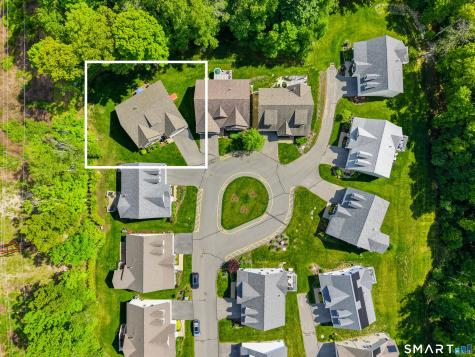 14 Essex Glen Drive Essex CT 06426