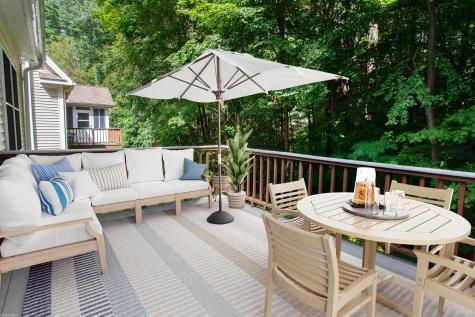 14 Brettonwood Drive Simsbury CT 06070