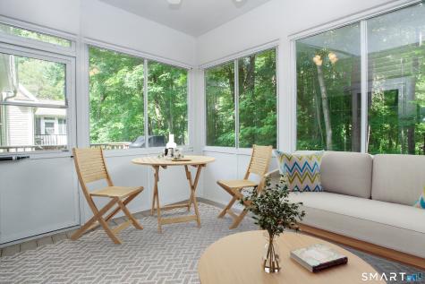 14 Brettonwood Drive Simsbury CT 06070