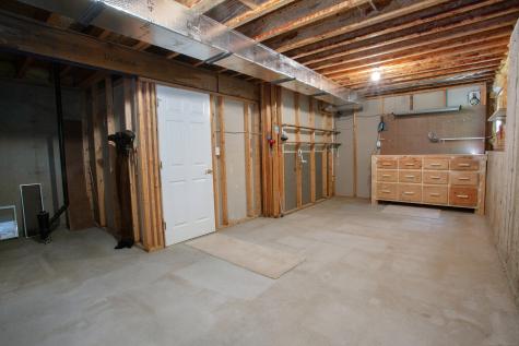 14 Brettonwood Drive Simsbury CT 06070