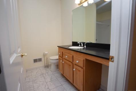 14 Brettonwood Drive Simsbury CT 06070