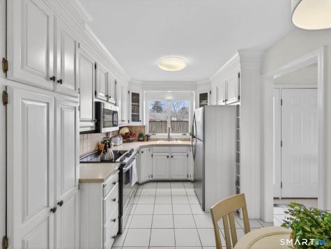 100 Dudley Avenue Old Saybrook CT 06475
