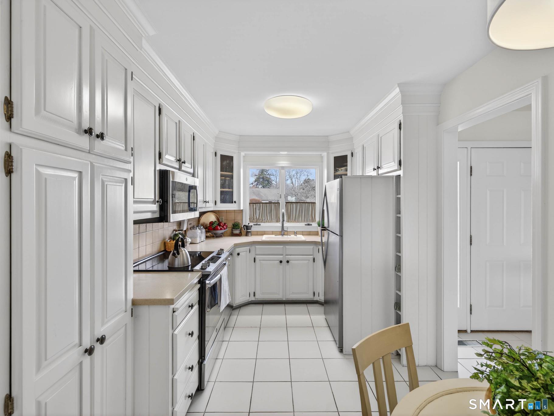 100 Dudley Avenue Old Saybrook CT 06475