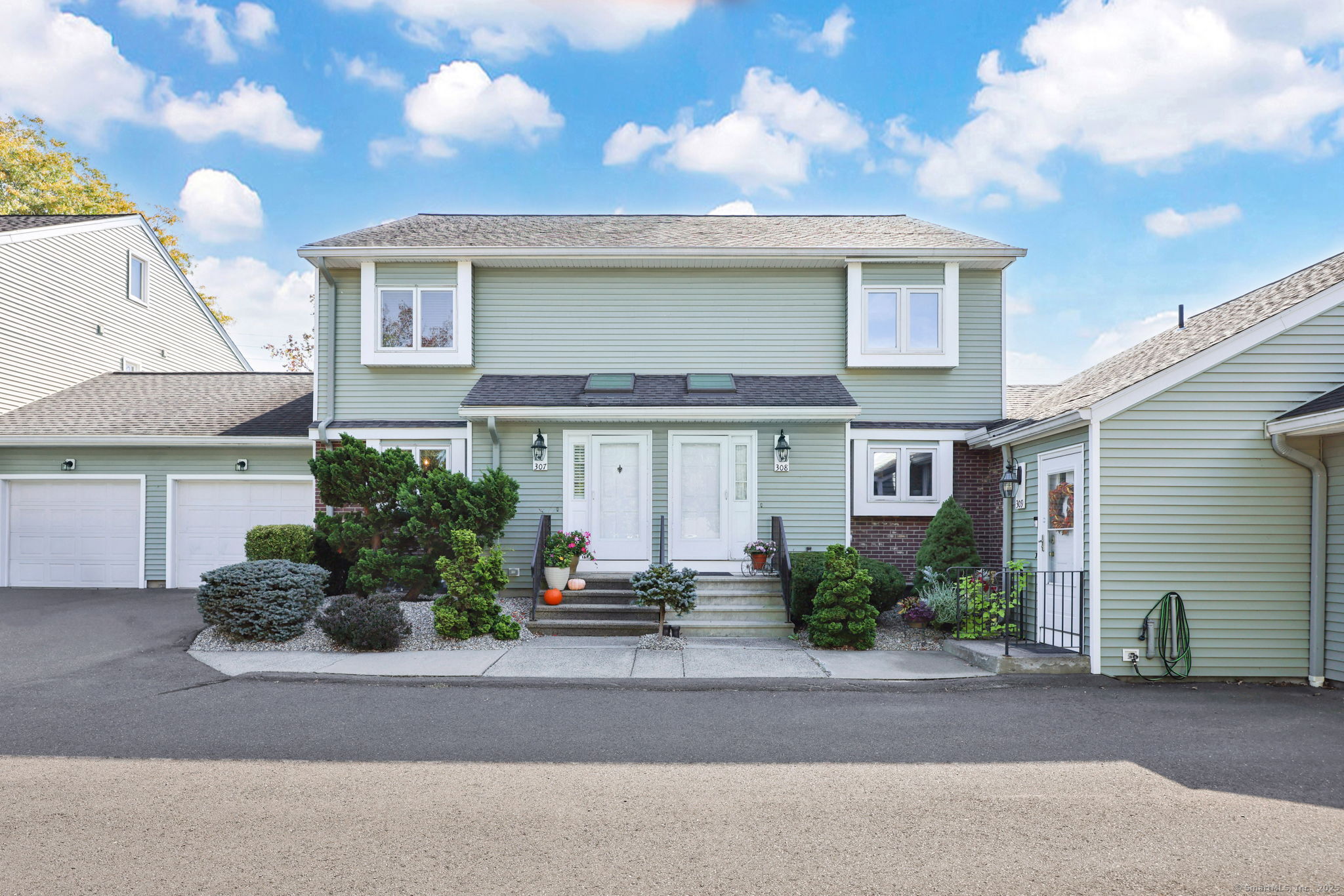 307 Sand Stone Drive South Windsor CT 06074
