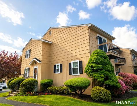 11 Deer Run Bethel CT 06801