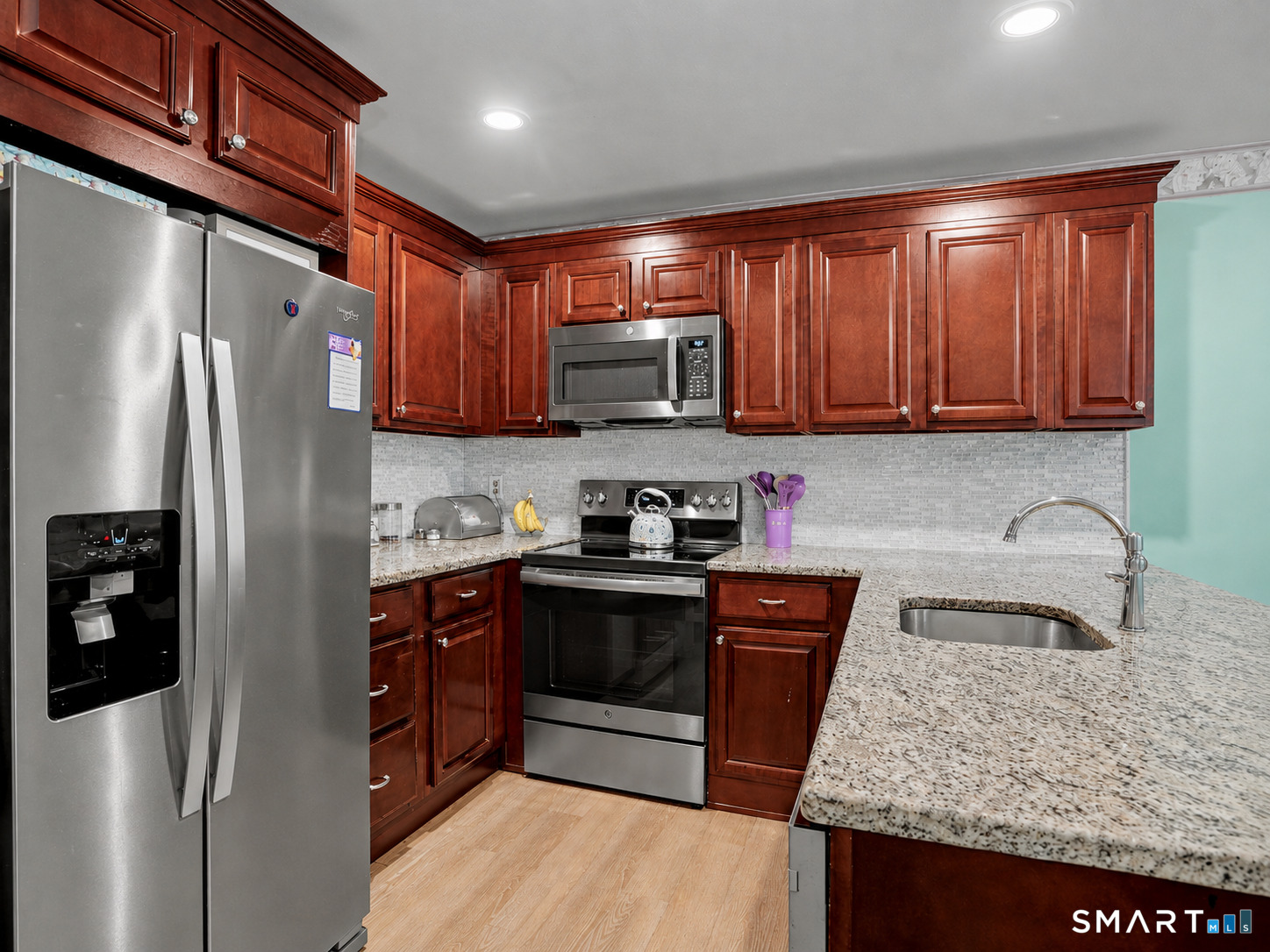 11 Deer Run Bethel CT 06801