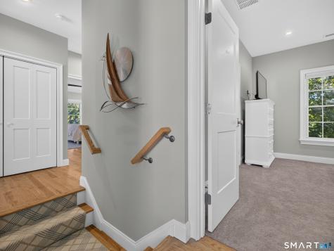 45 Hope Street East Lyme CT 06357