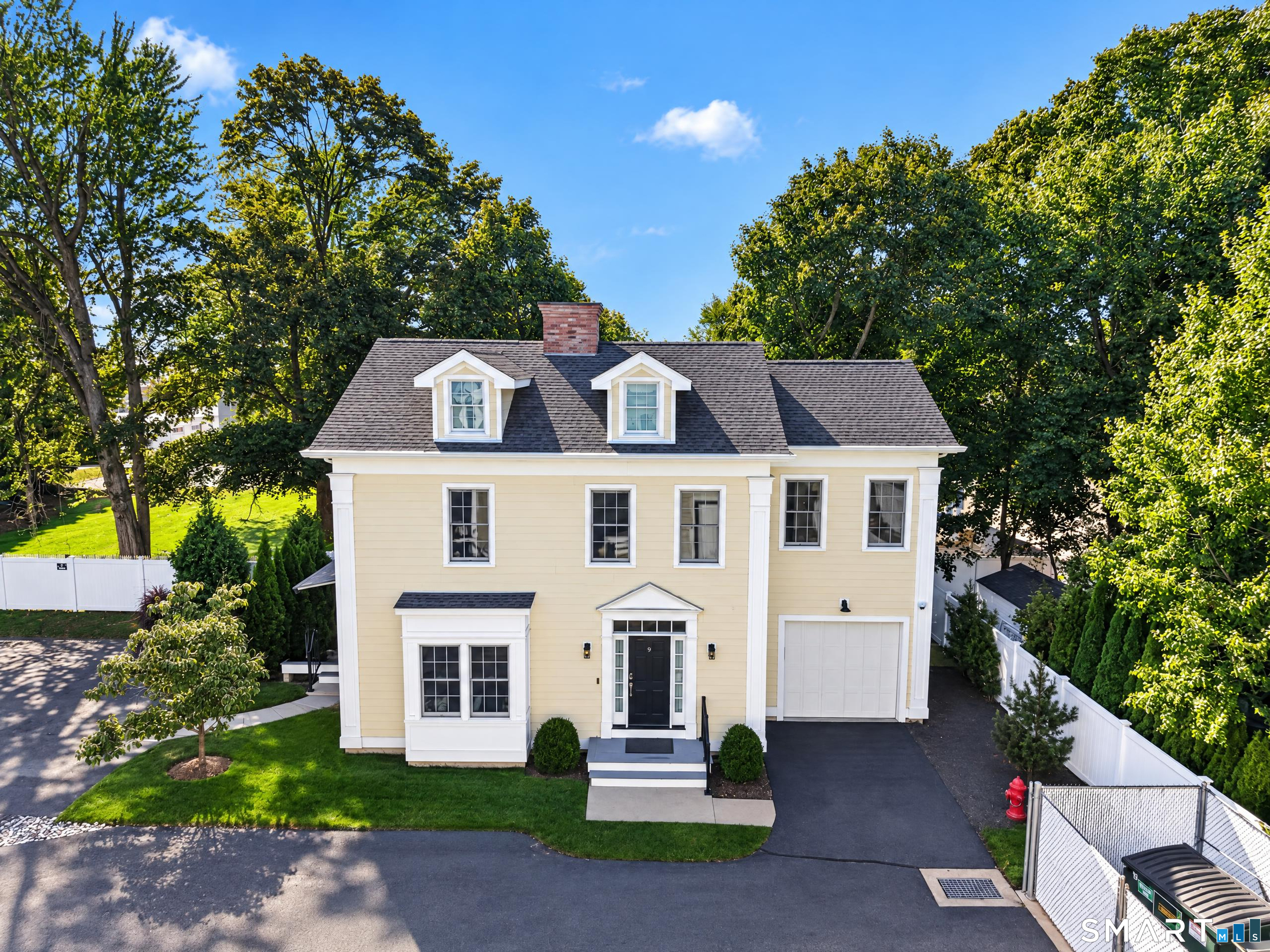 45 Hope Street East Lyme CT 06357