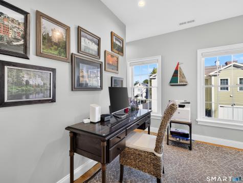 45 Hope Street East Lyme CT 06357
