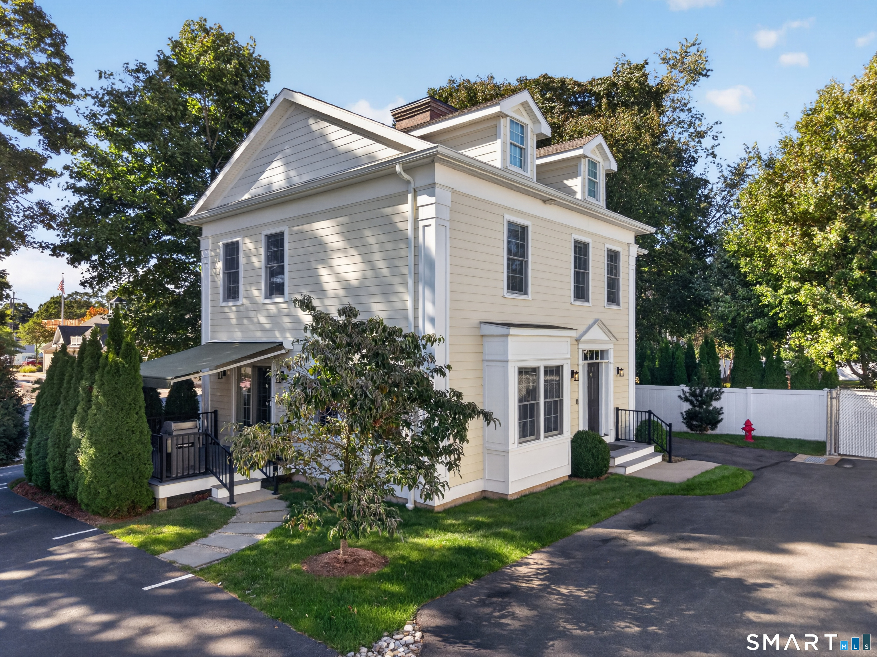 45 Hope Street East Lyme CT 06357