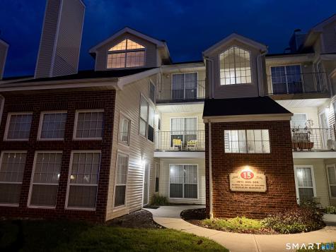 296 Carriage Crossing Lane Middletown CT 06457