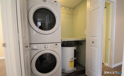 82 Longview Street Waterford CT 06385